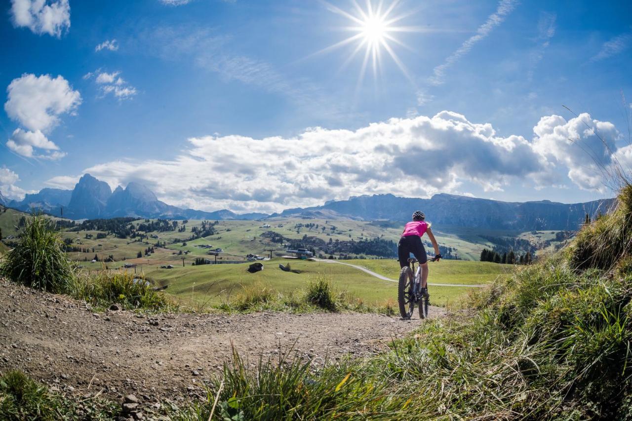 Sporthotel Floralpina Alpe Di Siusi Exterior foto